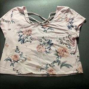 CHARLOTTE RUSSE CROP TOP